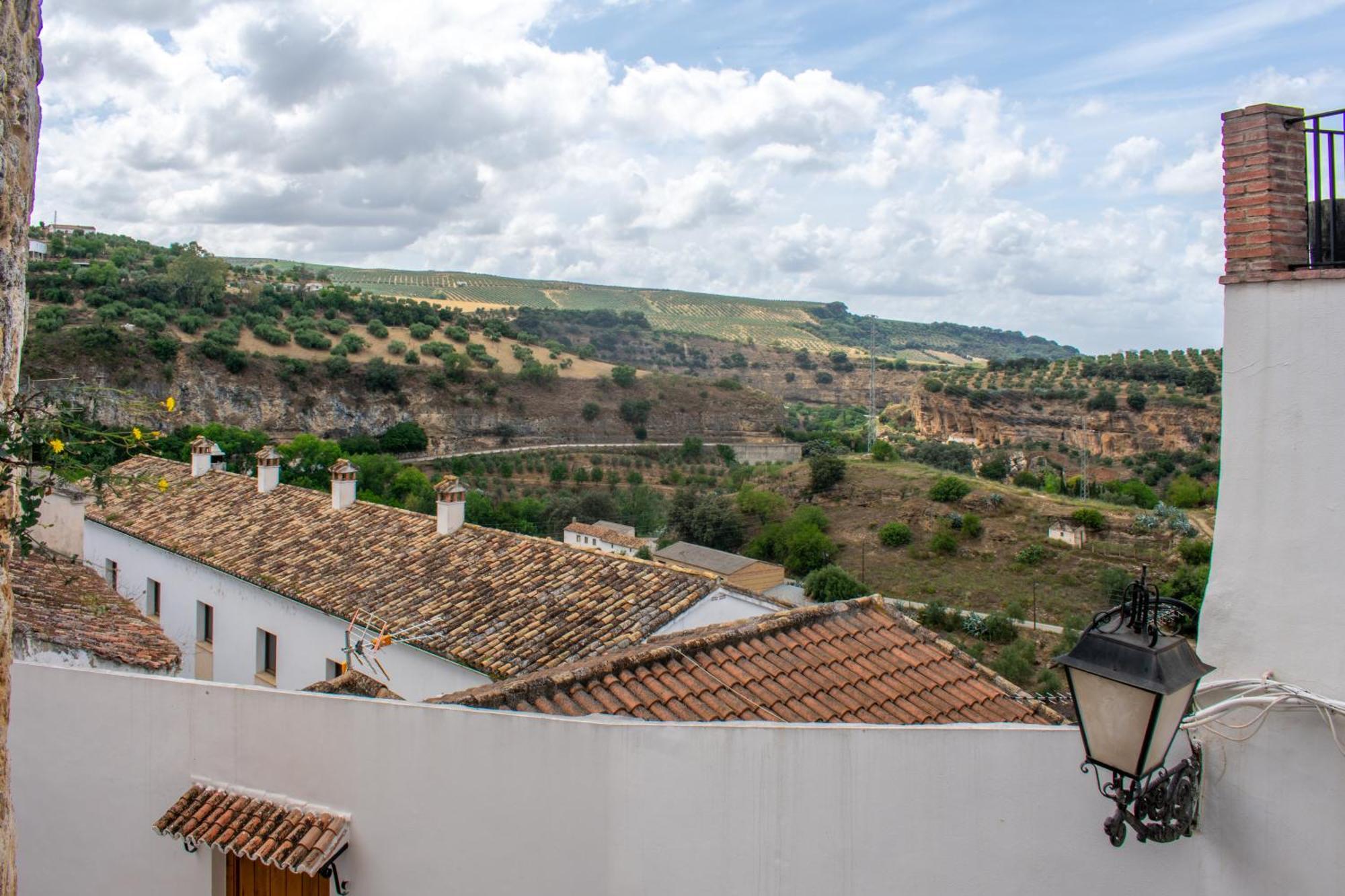 Casa Puerta Arabe Villa Setenil De Las Bodegas Eksteriør billede